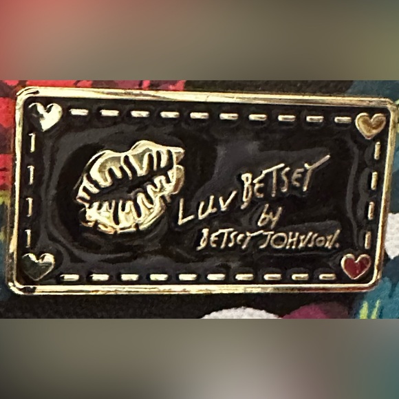 NWOT LUV Betsey by Betsey Johnson Rose Bag - Picture 6 of 9